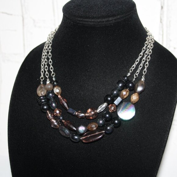 🖤✨ Silver & Black Glass Beaded Necklace – 17–21" · Layered Look · - Picture 3 of 4